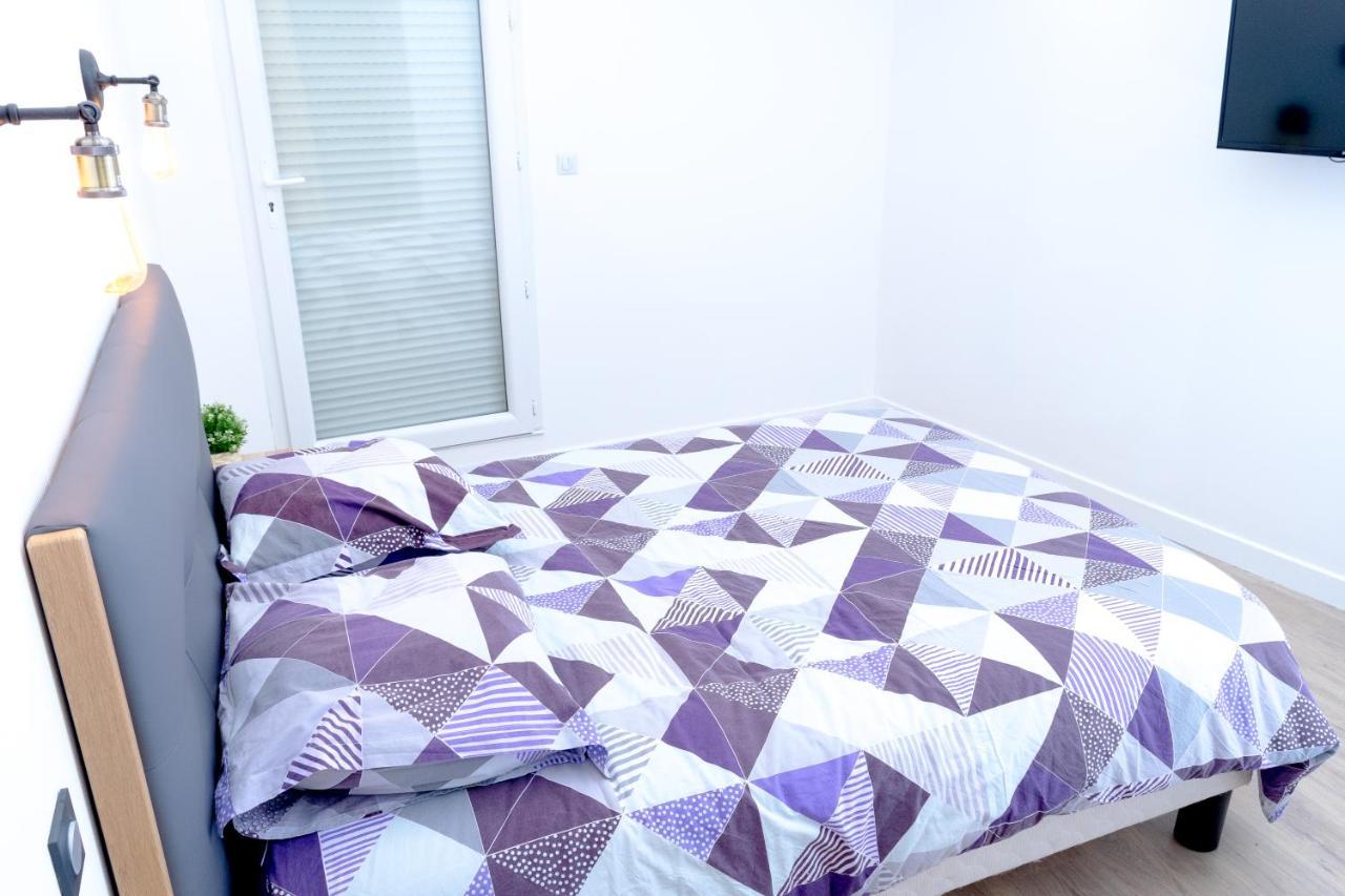 Superbe En Centre-ville 5 Apartment *